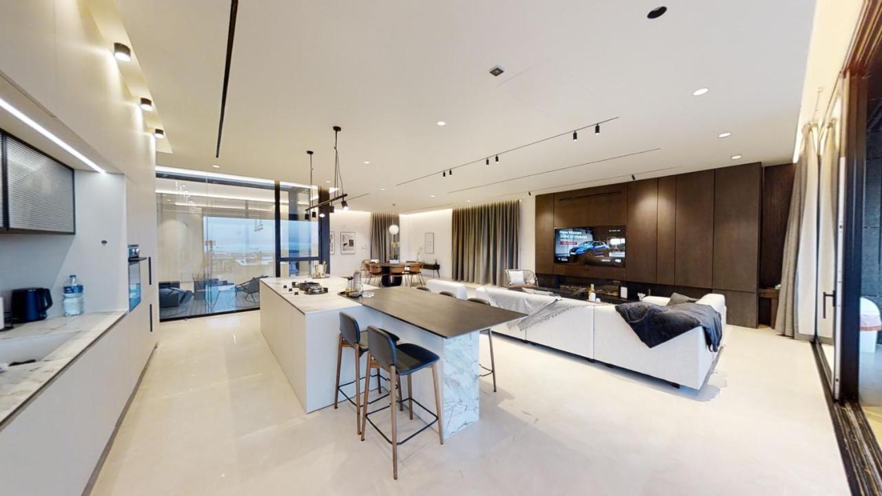 Serene - Infinity Cview Pool - 4 Bedrooms Luxury Penthouse Hayfa Dış mekan fotoğraf
